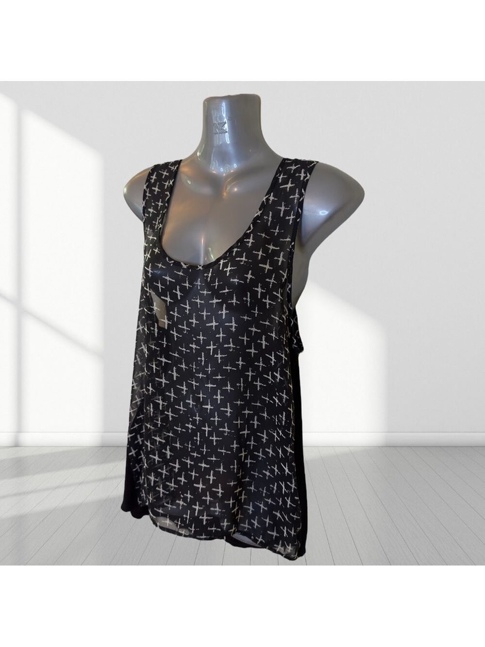 •One Clothing Black Sheer Cross Print Sleeveless Layered Blouse | Size M - Picture 5 of 10